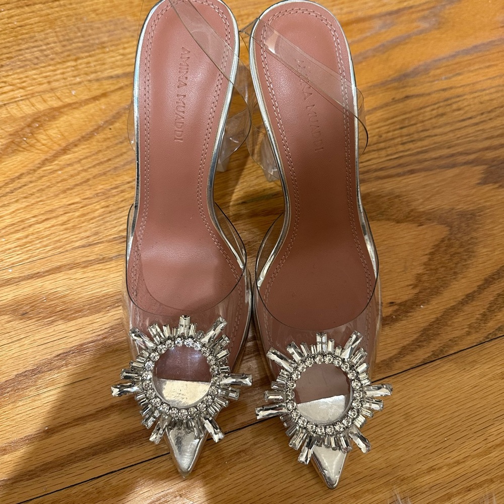 Amina Muaddi pump